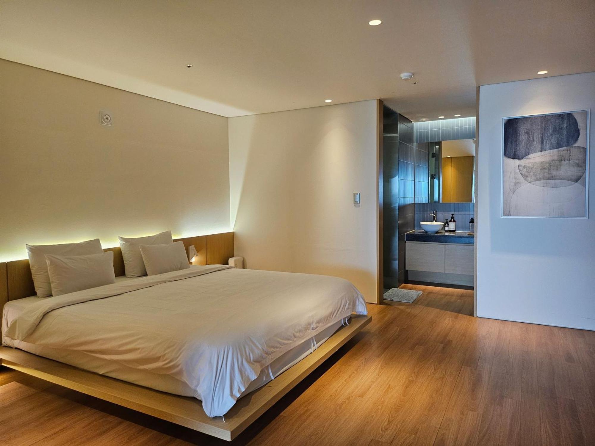 Hotel Sang Sang & Private Sang Sang Pool Villa Geoje Ngoại thất bức ảnh